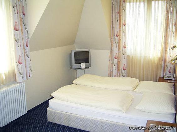Hotel Residenz Dusseldorf Room photo